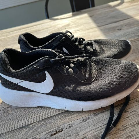 Nike sko stl 36