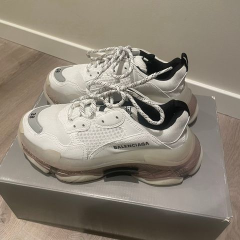 Balenciaga Triple S