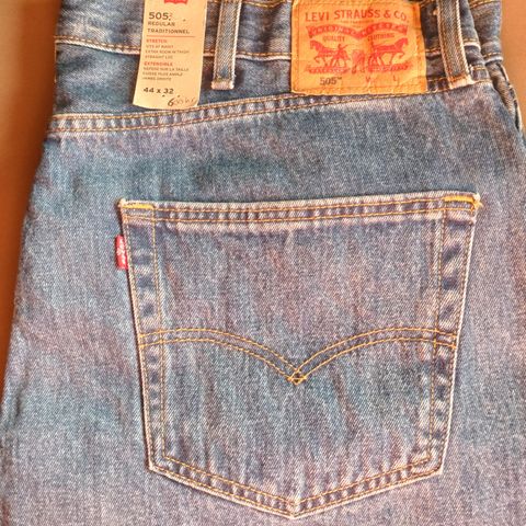 Levis 505