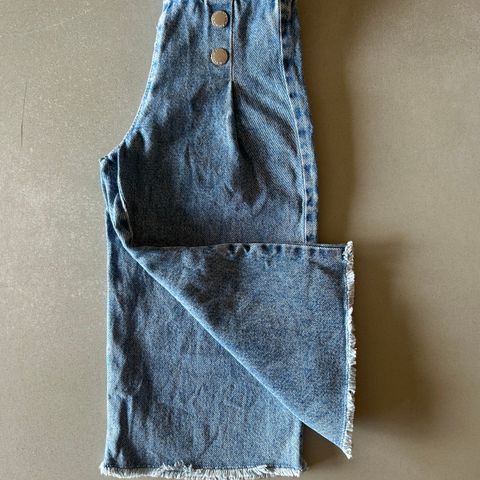 Jeans med sleng fra H&M • str. 92