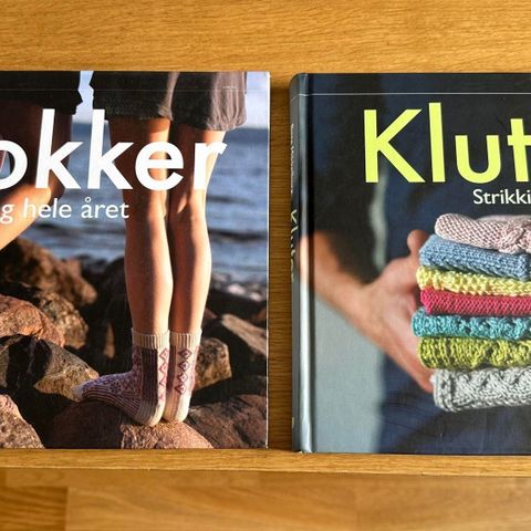 2 håndarbeidsbøker av Bitta Mikkelborg: SOKKER og KLUTER.