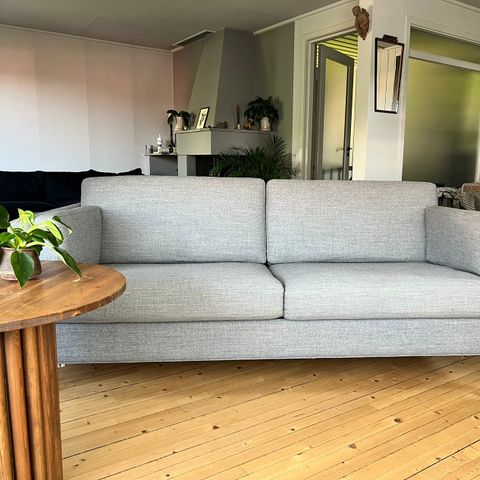 2-seter sofa i ull fra LK Hjelle