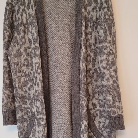 Lang cardigan ullblanding