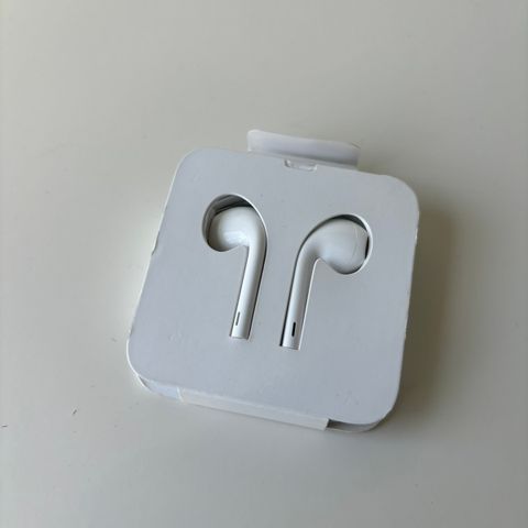 Apple Earpods med lightning kabel