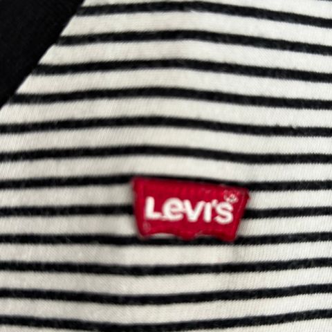 Levis tskjorte. Str L