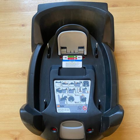 Izi Go X1 Base Isofix