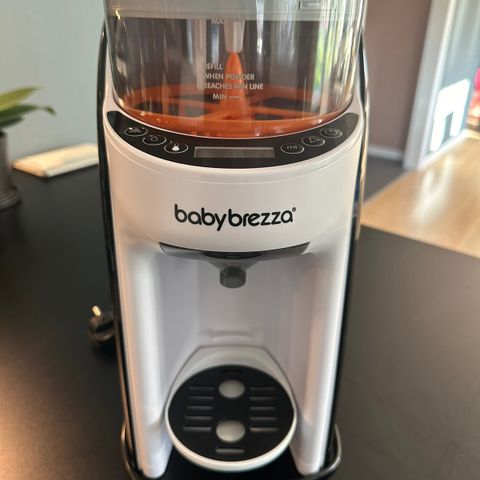 Baby Brezza Formula Pro Advanced Melkemaskin