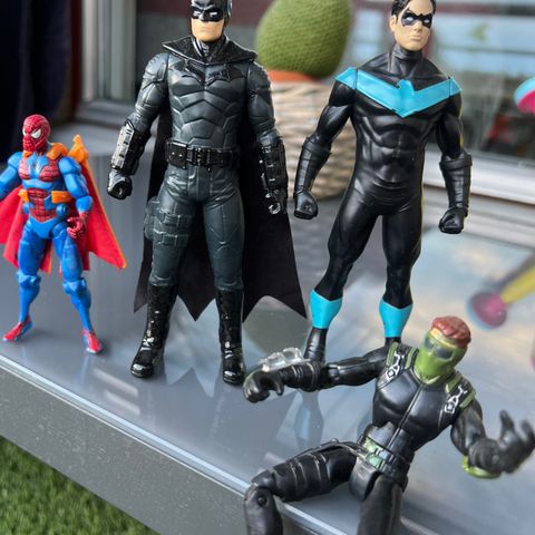 Batman , Spider man figurer leker