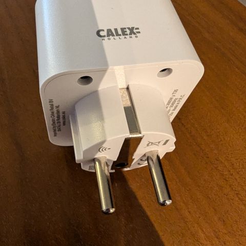 Calex Smart Plug 16a , kobles til WiFi