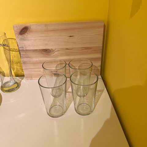 4 store IKEA glass
