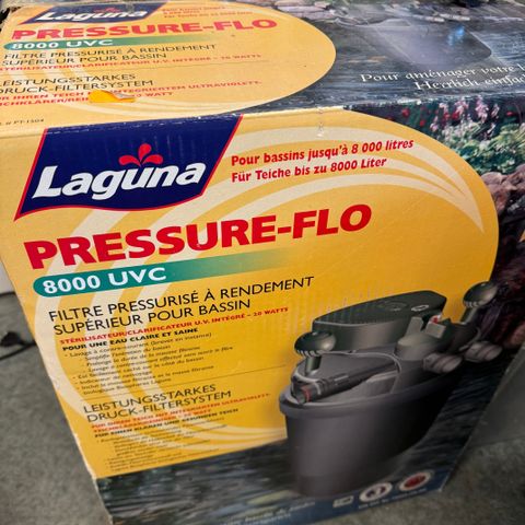 Laguna Pressure-Flo 8000 UVC til hagedam