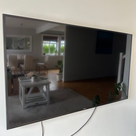 Samsung 55" UHD 4K Smart TV UE55KU6075 - Til salgs! Må hentes snarest