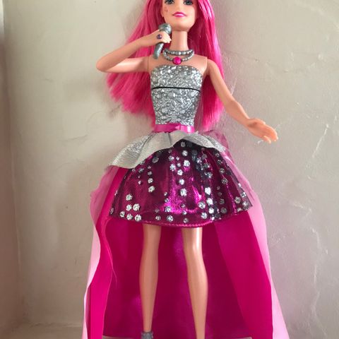 Barbie Rock'n Royals Courtney dukke