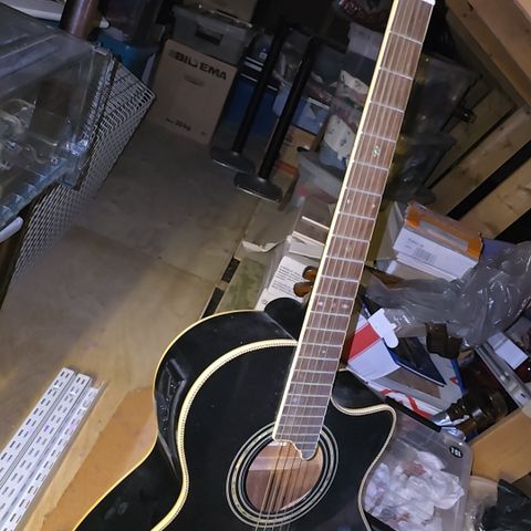 Stagg Akustisk elektrisk gitar