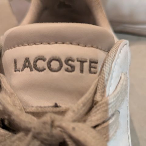 Lacoste Sko