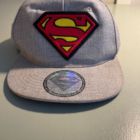 Tøff Superman caps til barn, 50,-