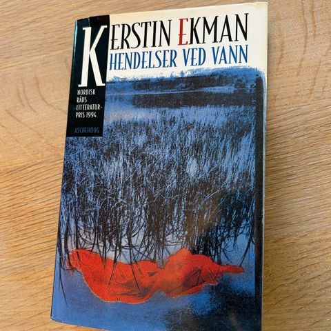 Innbundet bok «Hendelser ved vann» av Kerstin Ekman