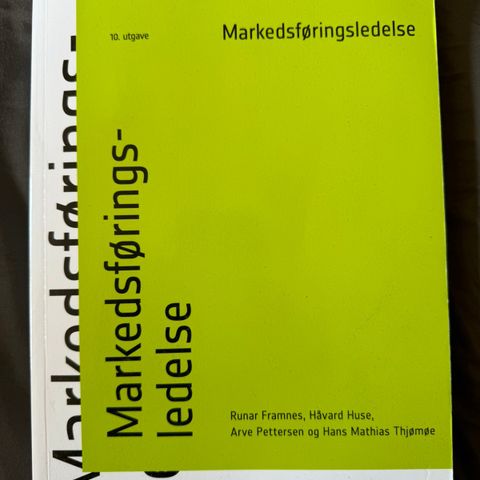 Markedsførings-ledelse ØAADM1001-1