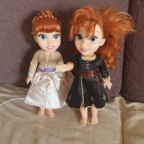 Flotte Elsa og Anna - dukker