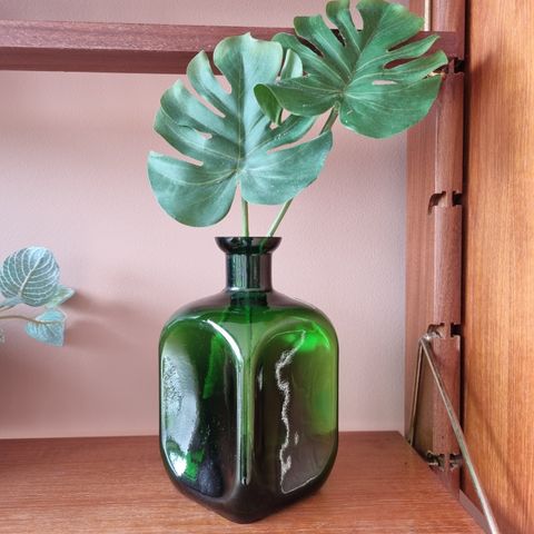 Glass vase - Retro