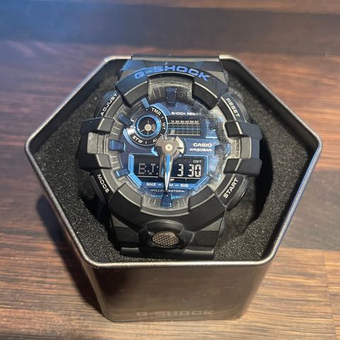 G-shock ga-710