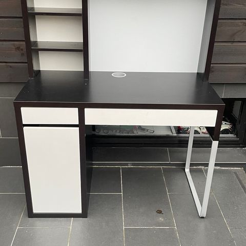 Arbeidsbord - Micke (IKEA)