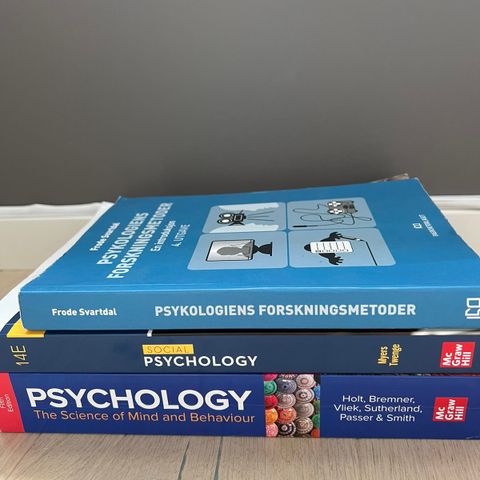 Pensumbøker i psykologi