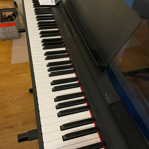 Digital piano p105 Yamaha