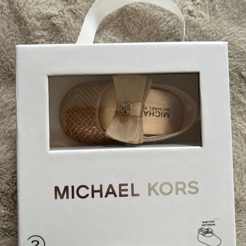 michael kors baby sko