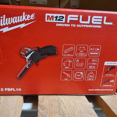 Milwaukee M12 FBFL10 (Uten Batteri og Lader)