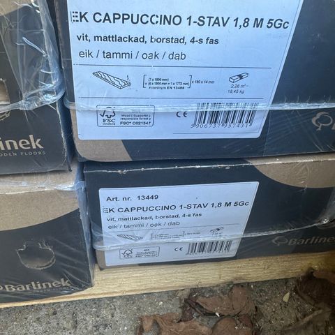 Eikeparkett 4 pakker selges. 1-stav cappuccino