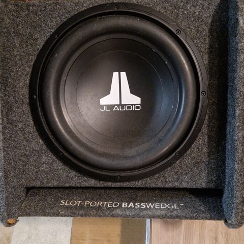 JL Audio sub selges