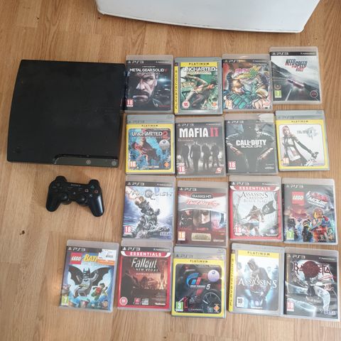 PlayStation 3 med en samling med spill