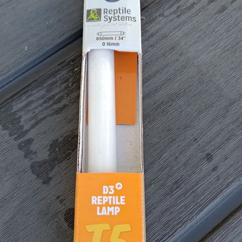 UV lysrør - D3 Reptile Lamp T5 12% UVB 39W