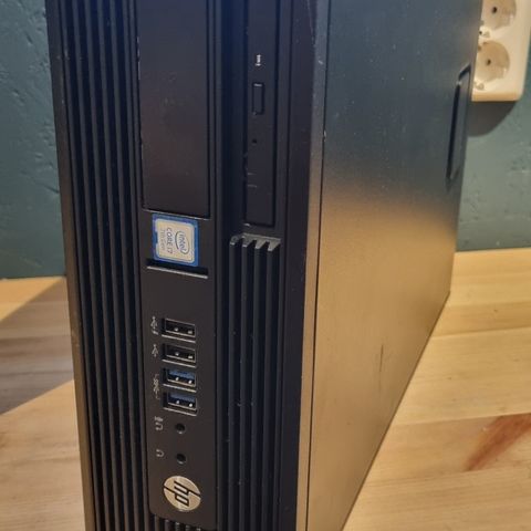 HP Z240 SFF Workstation