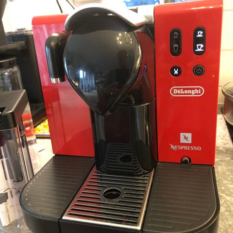 Nespresso Delonghi