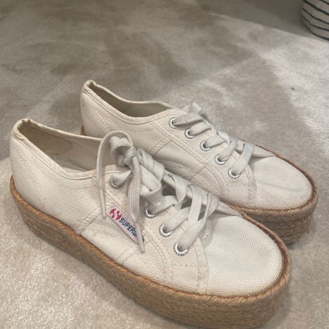 Superga sko str 36