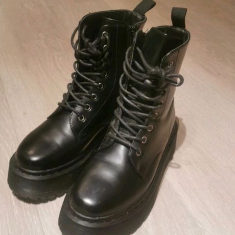 Svarte boots