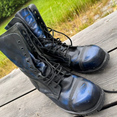 Ekte vintage Underground «combat boots» fra ca 1990 - Made in England