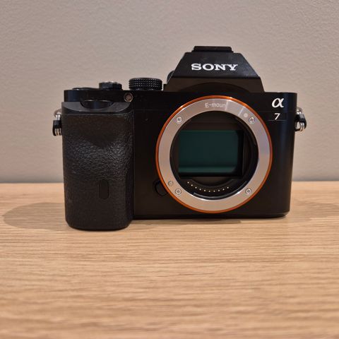 Sony a7 mk i - med eller uten SEL2870