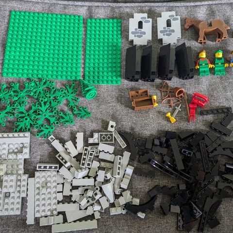 Lego Castle Forestmen Camouflaged Outpost 6066