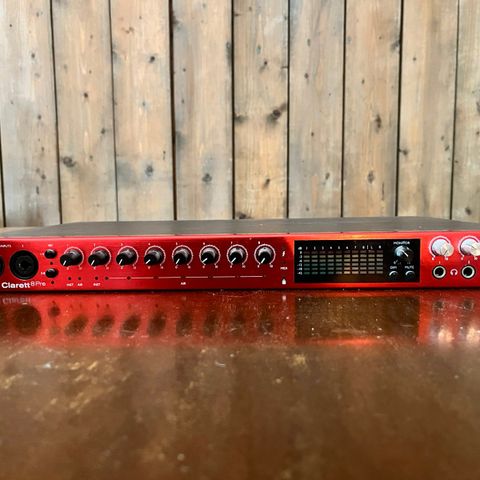 Focusrite clarett 8pre