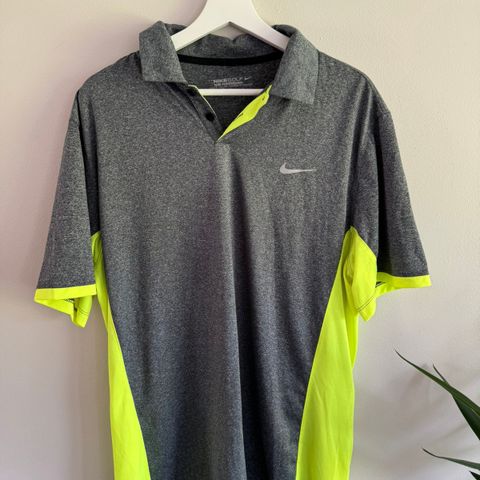 Nike golf pique str L