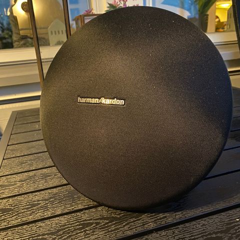 Harman Kardon Onyx Studio 4