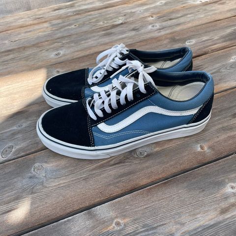 Vans Old Skool Sneakers