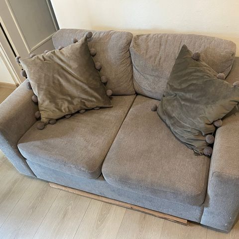 sofa toseter