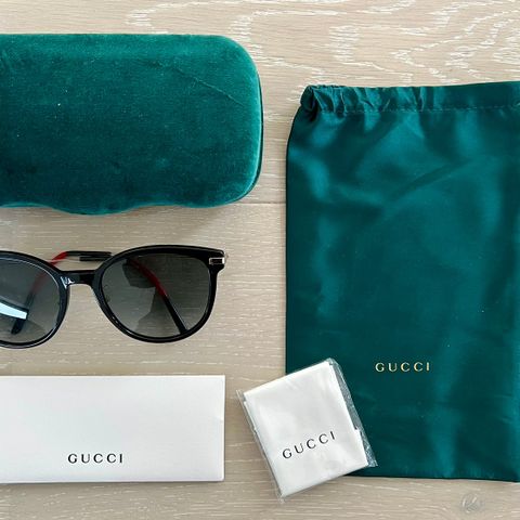 Gucci solbriller svart du sparer 1,100kr