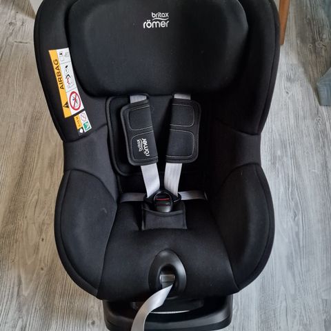 Britax Römer Dualfix Pro M