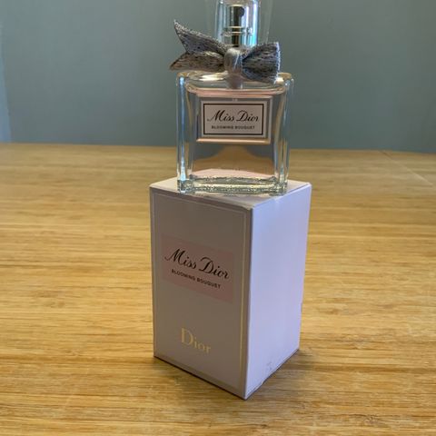 Miss Dior Blooming Bouquet 30ml edt  Dior