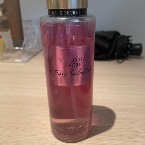 Victoria secret body mist pure seduction